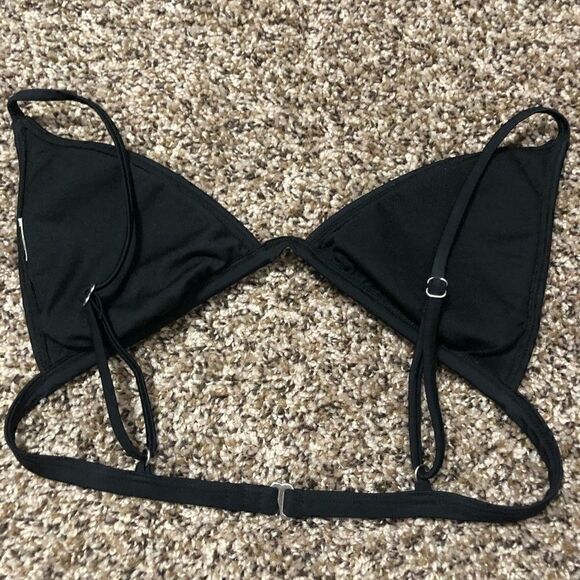 Black triangle bikini top w adjustable straps - Picture 4 of 6